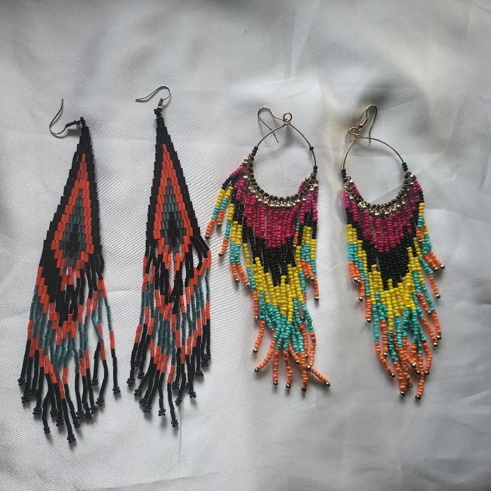 2 Pairs of Beaded Earrings - Multicolor
